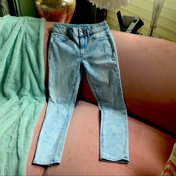 Mossimo Supply Co. Denim - MOSSIMO High waisted Jean leggings